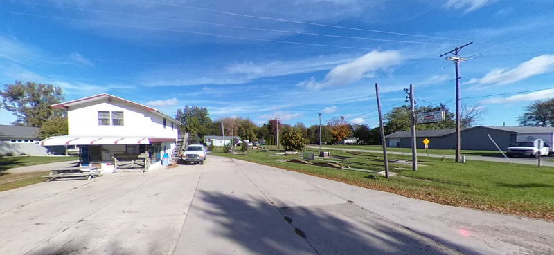 Livvys Lakeside (Daves Dairy King) - Web Listing Photo (newer photo)